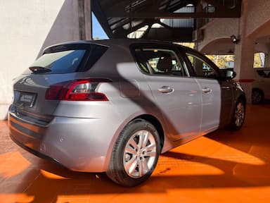 thum car