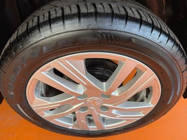 thum car