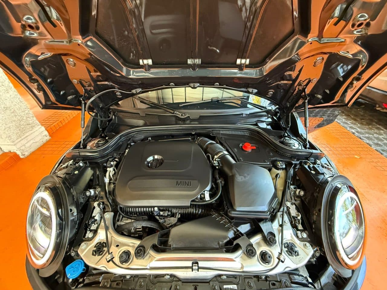 large car