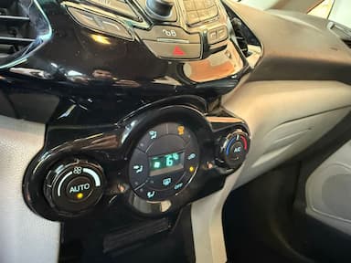 thum car
