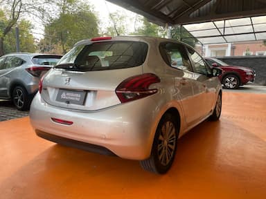 thum car